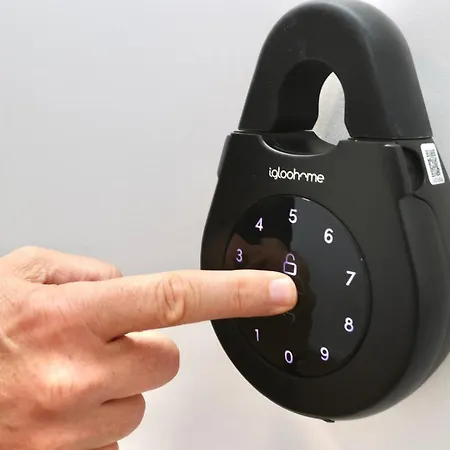 Апартаменты Napoleon Gare N2 Lumineux Bylocly
